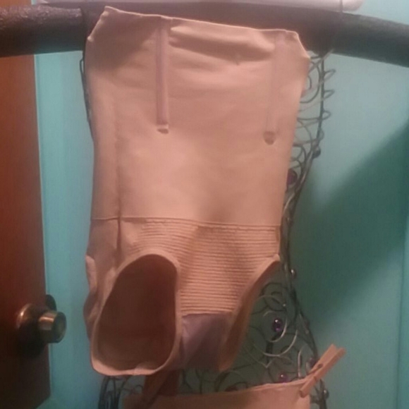 Shapewear Hi-Waist Underwear - Picture 6 of 8